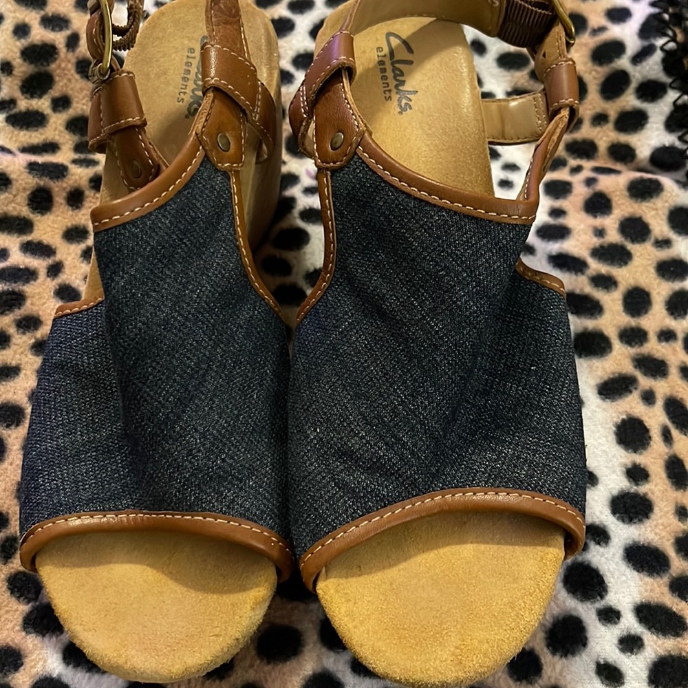 Women size 10 Clark’s denim sandals